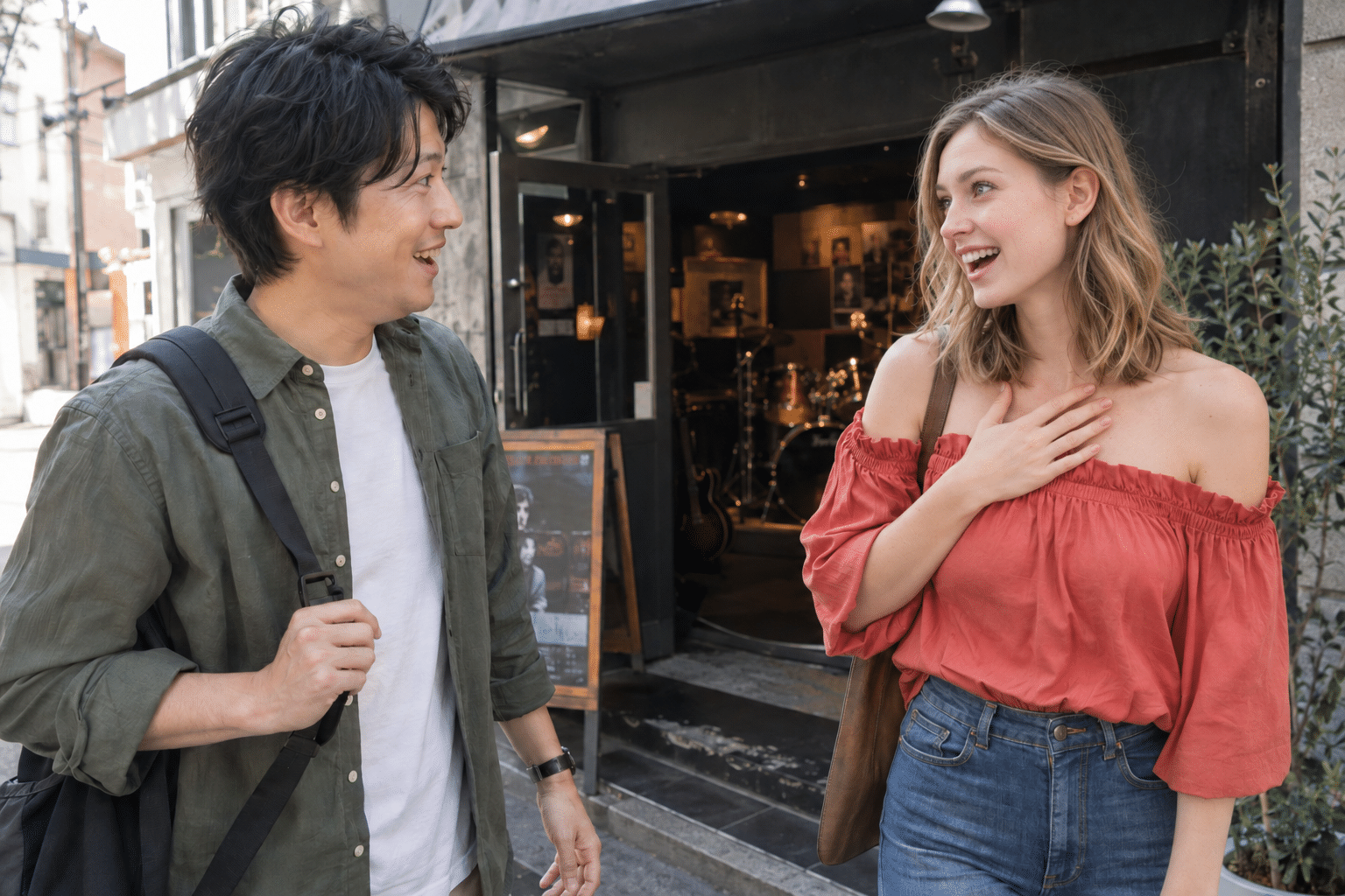 小さなライブ会場の前で偶然出会った二人